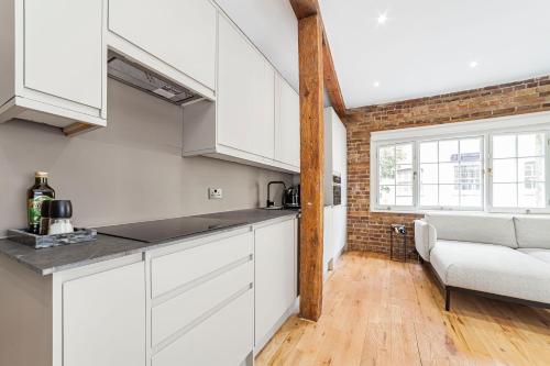 Newly Refurbished Warehouse Cnv 2BR Apt Bermondsey — 4-Star Luxury Hotel in London, United Kingdom