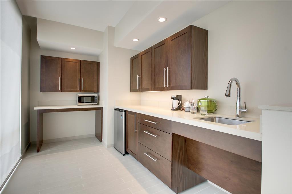 Hyatt Place Milwaukee Downtown - photo 9