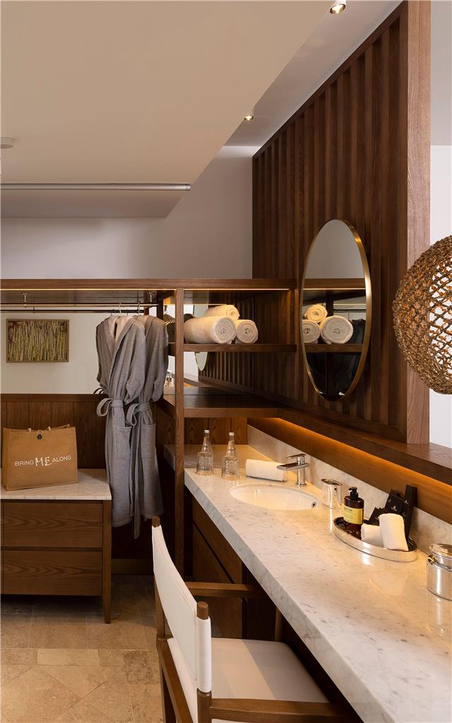 Guest room