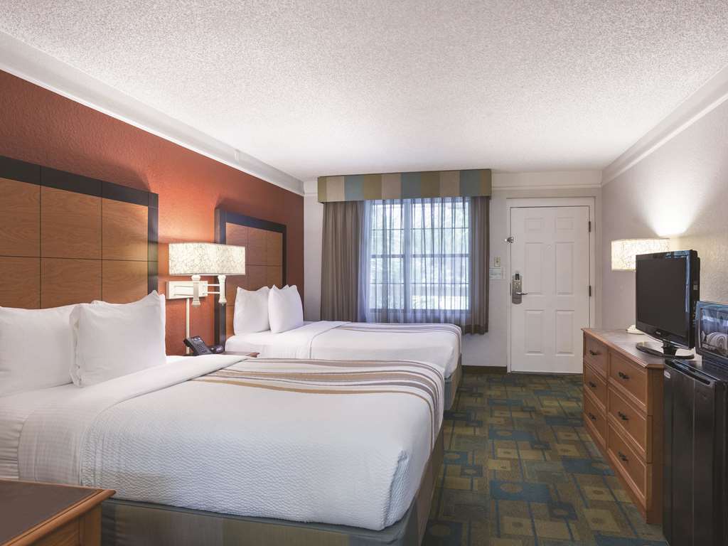 La Quinta Inn by Wyndham San Diego Chula Vista - photo 13