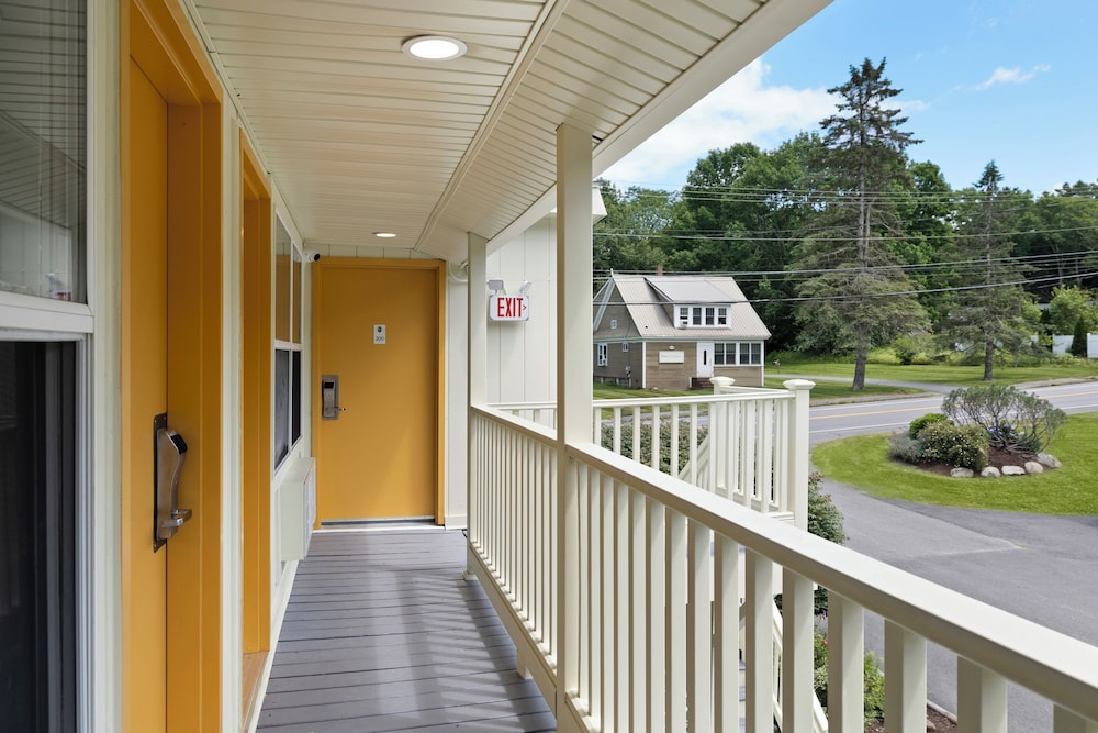 Harkness Brook Inn - photo 22