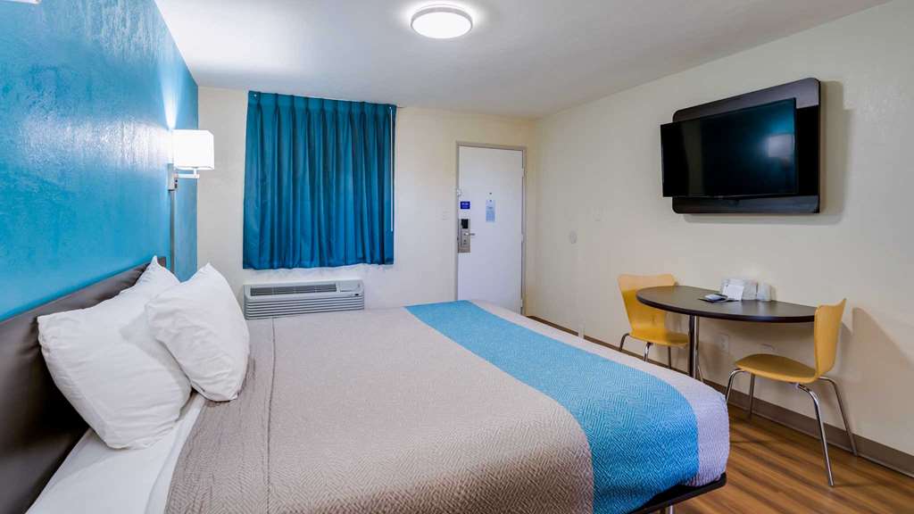 Motel 6 Odessa TX 2nd Street - photo 9