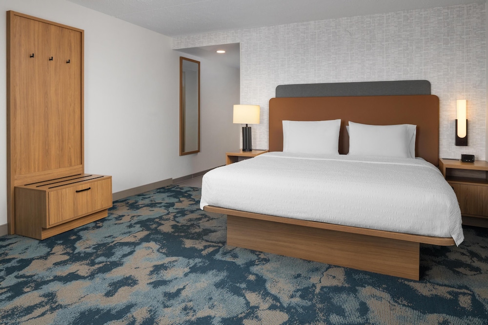 Hampton Inn Neptune Wall - photo 15