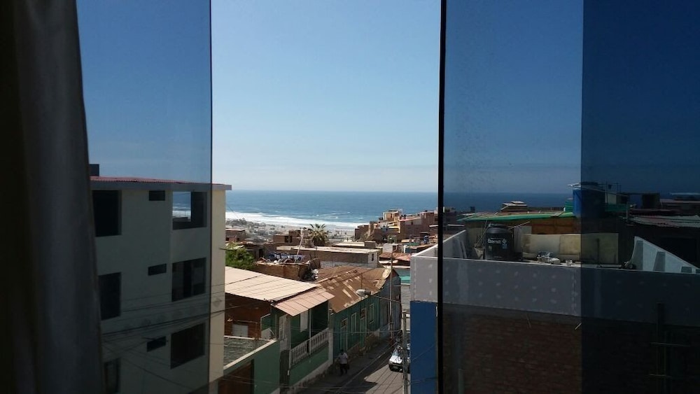 Hostal California Mollendo Hostel 9210624 — Mollendo
