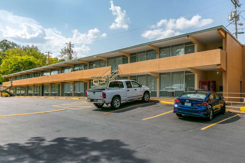 Rodeway Inn — Kingston Springs — photo 3