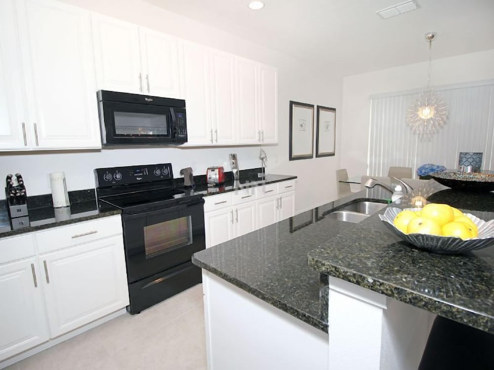 Fv62888 Solterra Resort 6 Bed 6 Baths Villa - photo 24