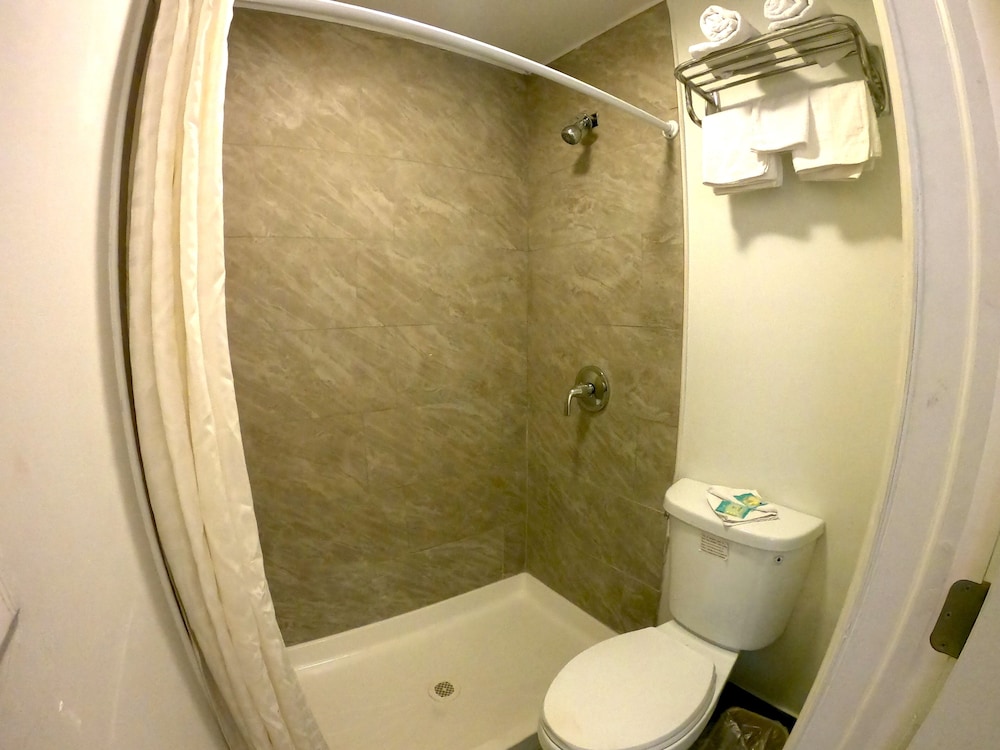 Rest Inn Elizabeth - photo 9