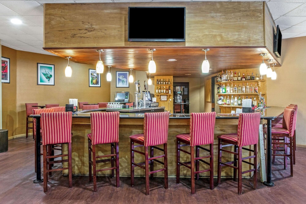 DoubleTree by Hilton Salisbury - photo 36