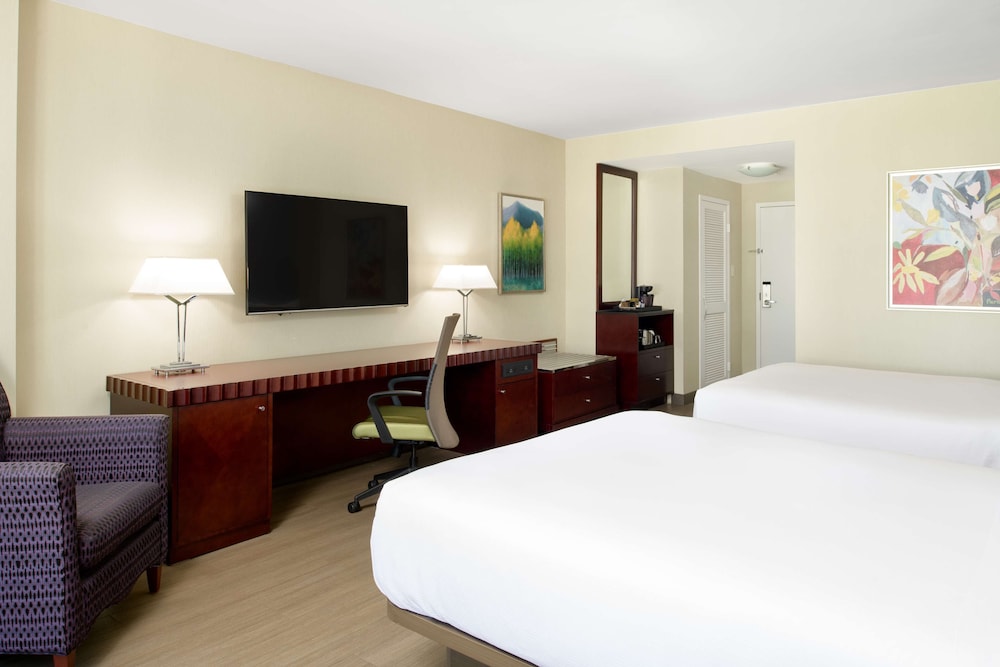 Hilton Charlotte Uptown - photo 6