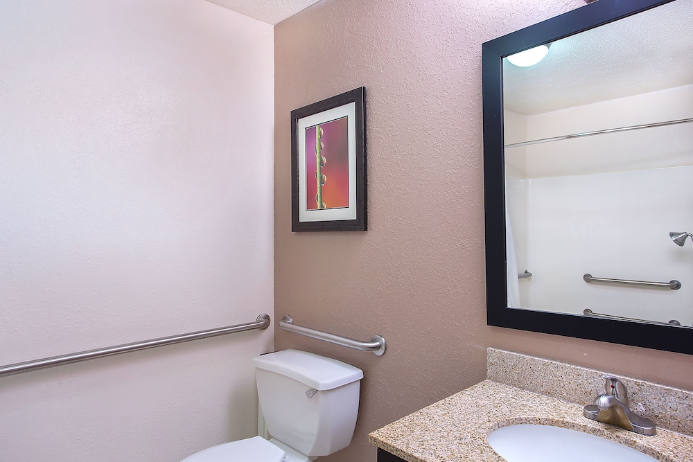Holiday Inn Express Hotel & Suites Murphy by IHG - photo 16