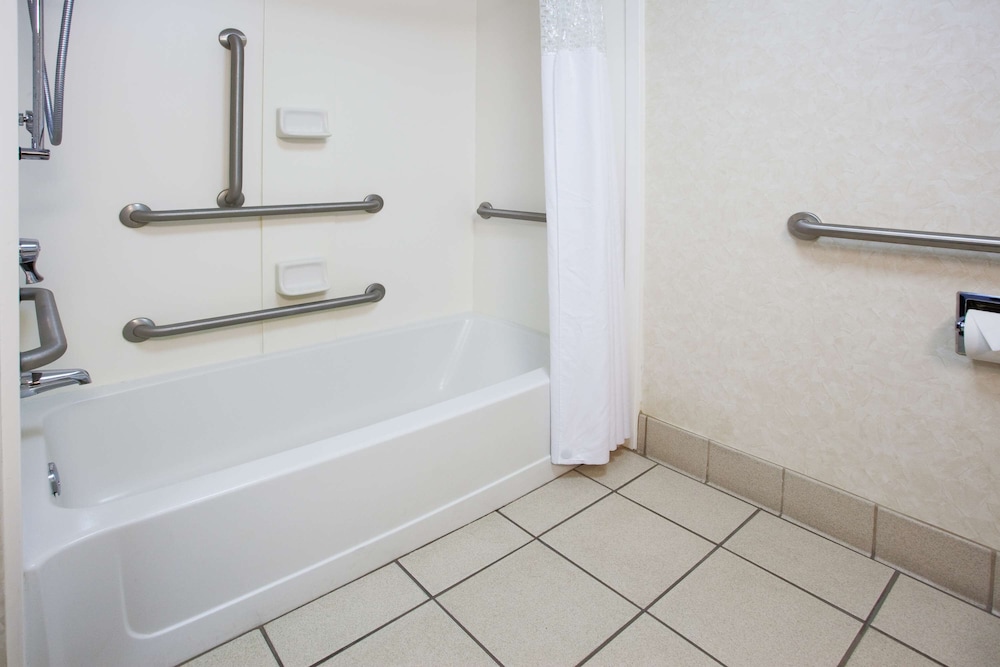 Hampton Inn & Suites Oxford Anniston - photo 28