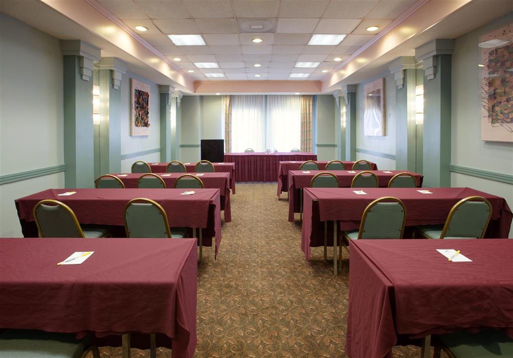Americas Best Value Inn Baltimore - photo 17