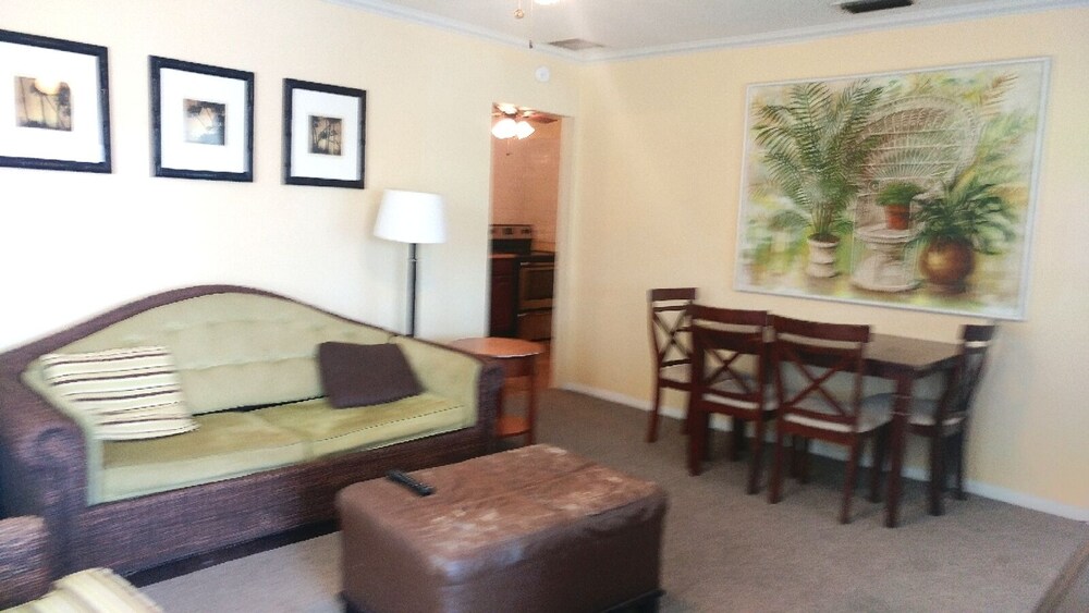 Flamingo Inn Bayside Suites - photo 35