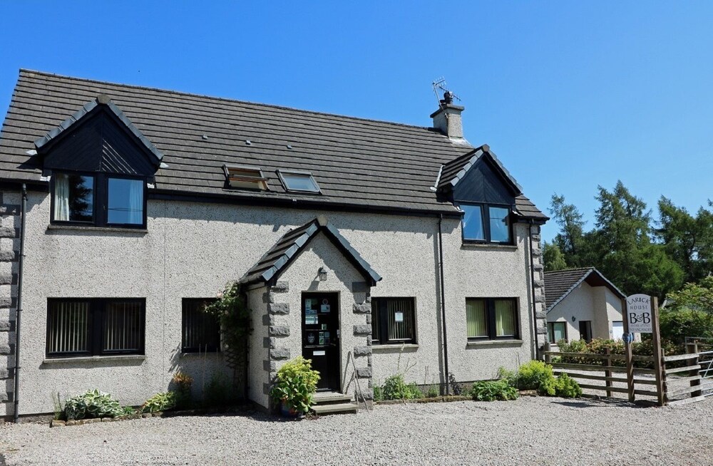 Dullatur — 4-Star Luxury Hotel in Newtonmore, United Kingdom