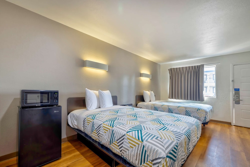 Motel 6 Bryan TX College Station - photo 11