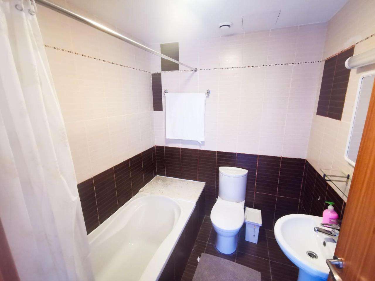 Laila’s Luxury Seaview Apartments