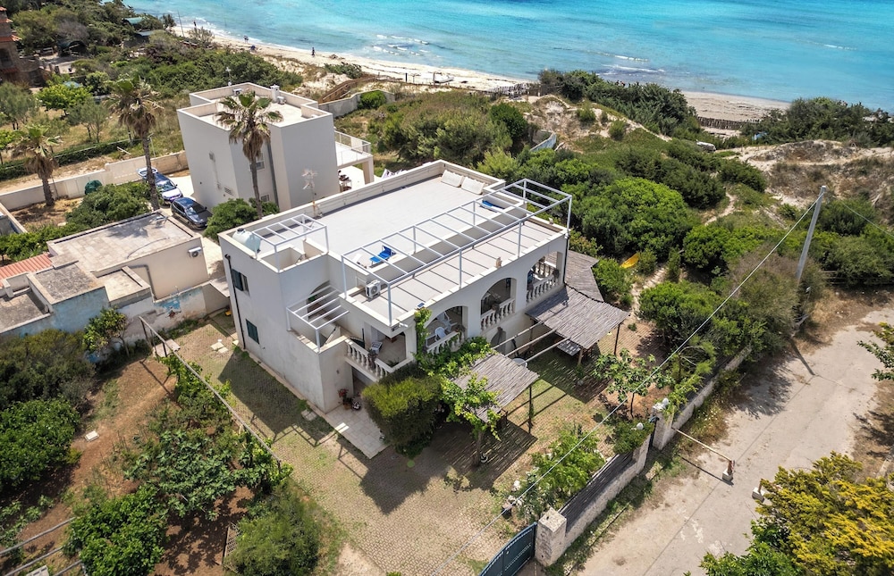 4038 Bliss Attico Fronte Mare by Barbarhouse — 4-Star Luxury Hotel in Porto Cesareo, Italy
