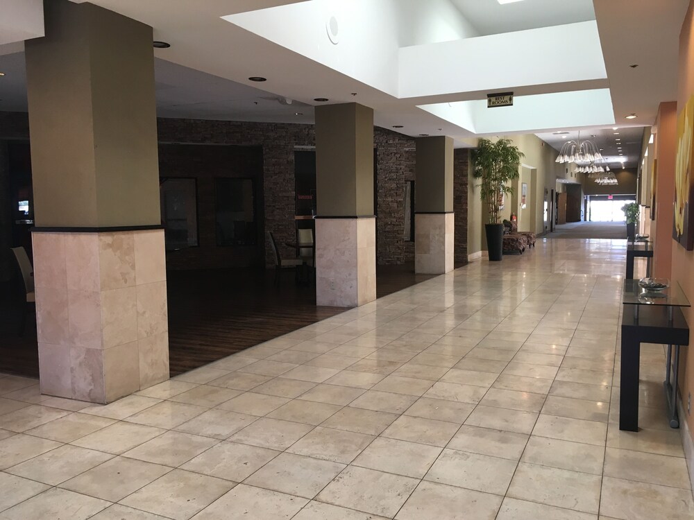 Windemere Hotel & Conference - photo 29