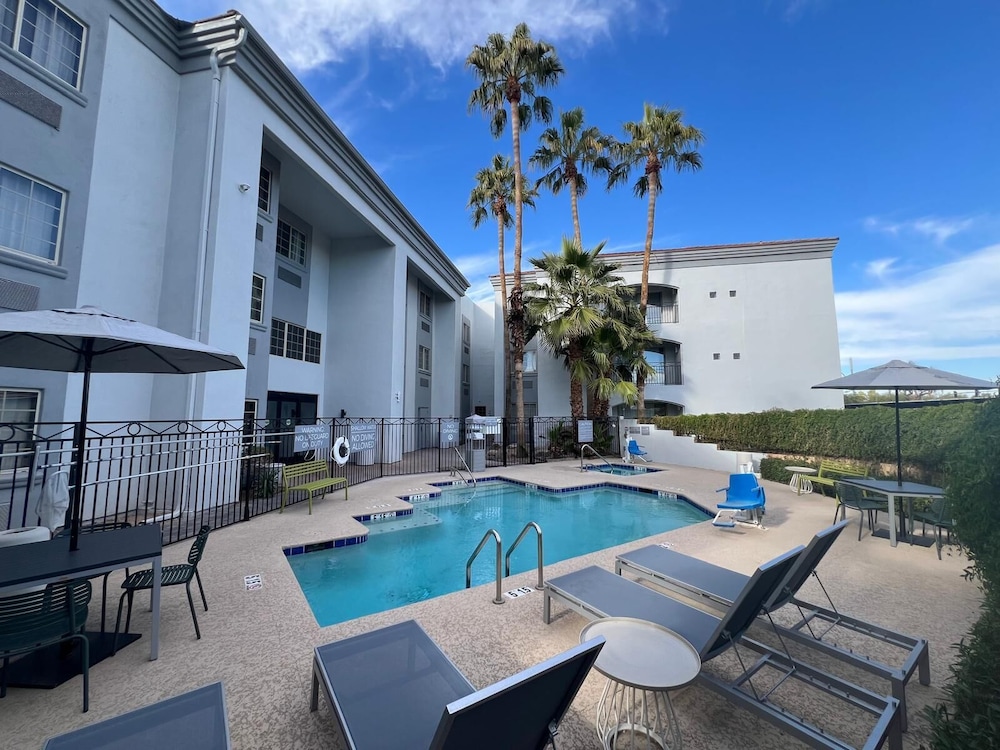 Spark by Hilton Glendale Phoenix North - photo 42