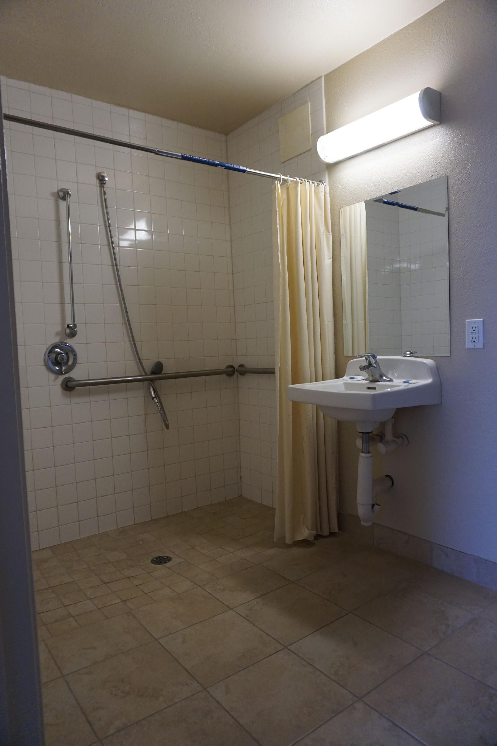 Econo Lodge San Antonio Northeast I 35 - photo 11