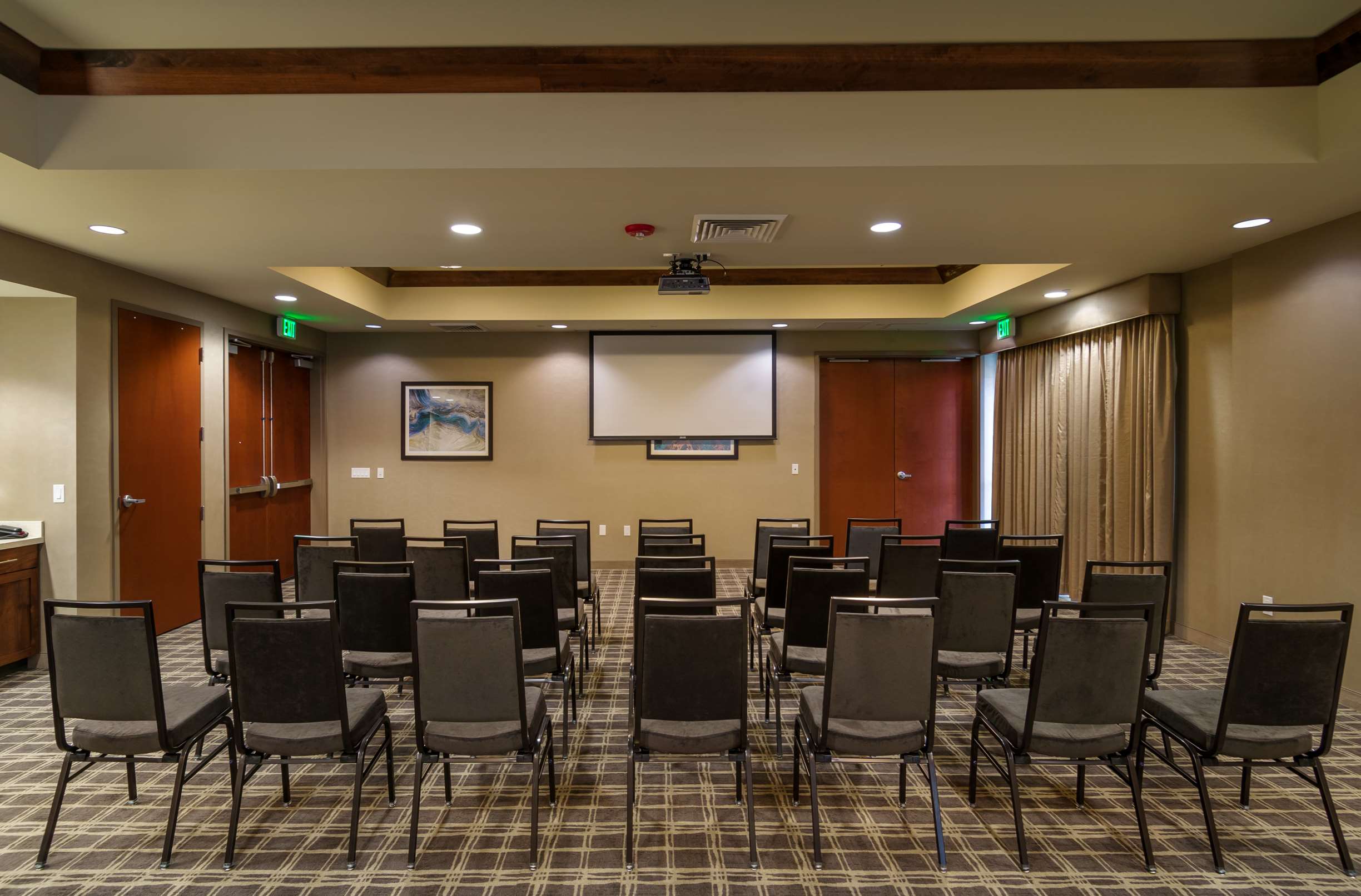 Hampton Inn & Suites Portland Vancouver - photo 18