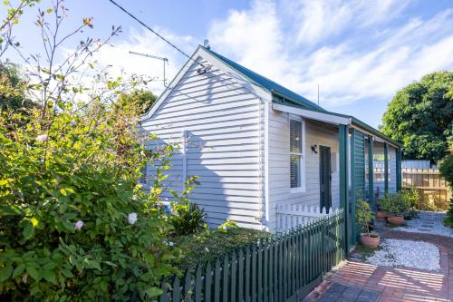 Badger S Inlet Devonport — Devonport