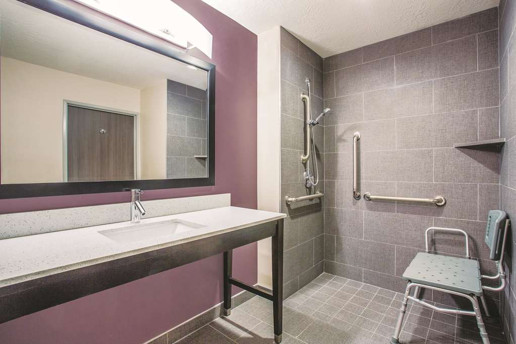La Quinta Inn & Suites by Wyndham La Verkin Gateway to Zion - photo 13