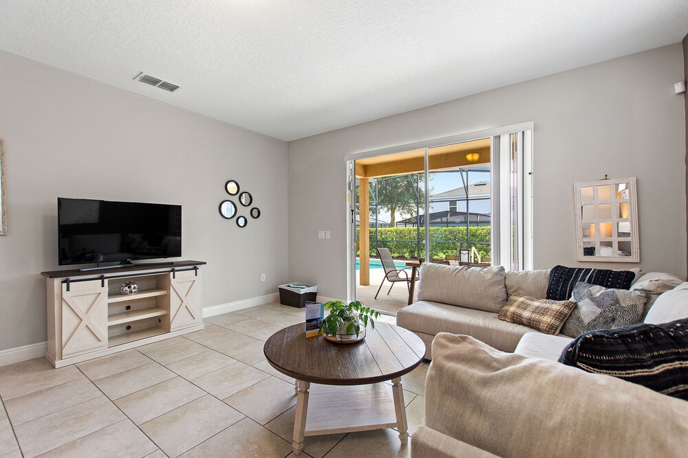 Friendship Place at Solterra Resort by Shine Villas 061 - photo 9