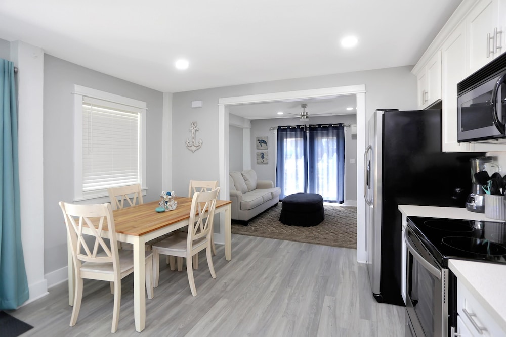 Anchored Inn by Pristine Properties Vacation Rentals - photo 37