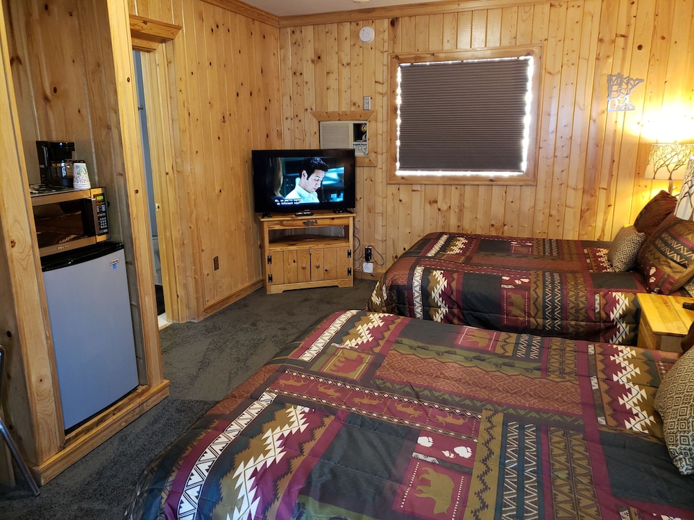The Willard Munger Inn - photo 12