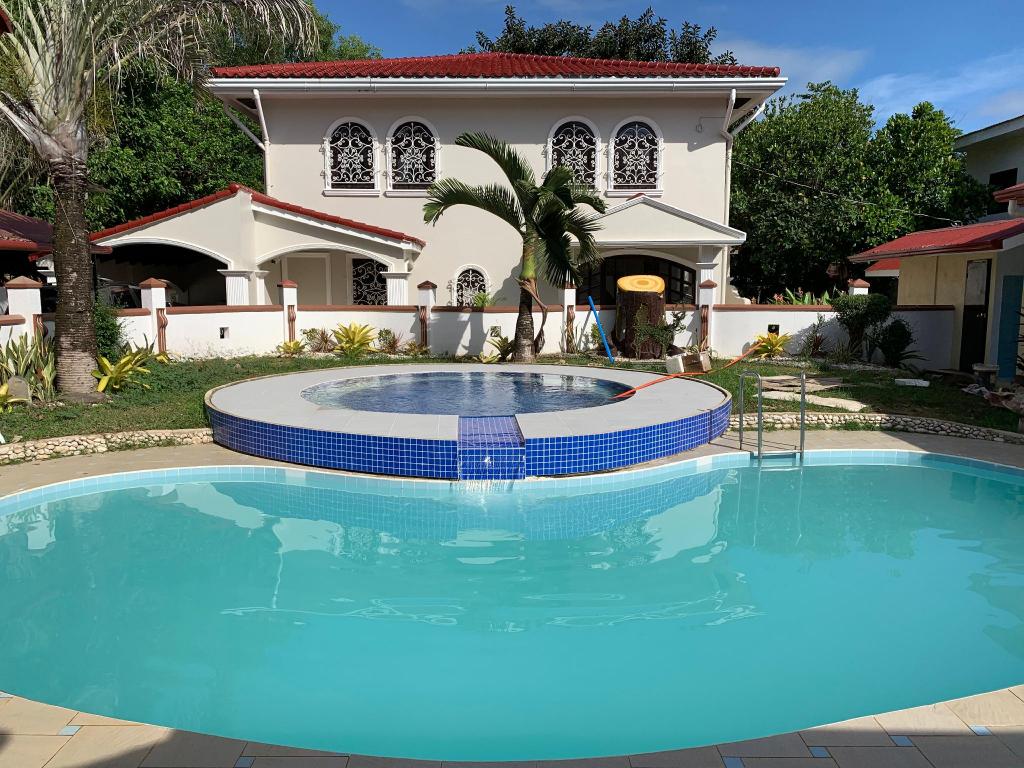 RedDoorz at Carlton Martin Hotel Masbate City — hotel in Masbate