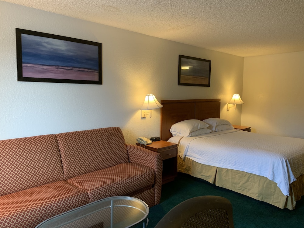Travelodge Suites by Wyndham MacClenny I 10 - photo 5