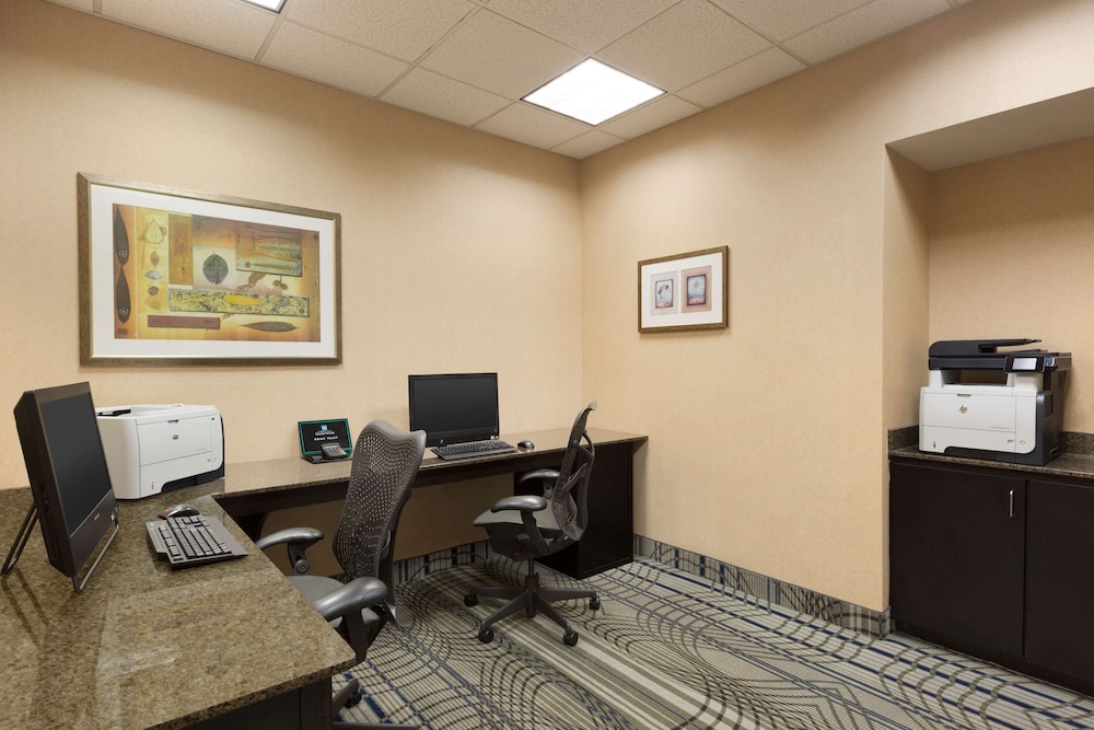 Embassy Suites by Hilton Atlanta at Centennial Olympic Park - photo 72