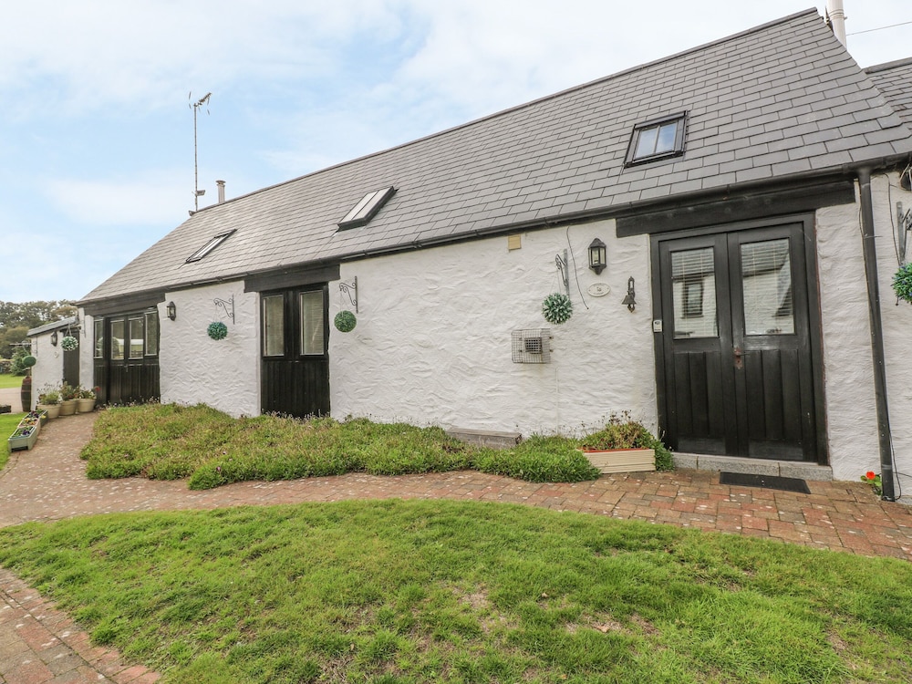 Heather Cottage — 4-Star Luxury Hotel in Milford Haven, United Kingdom