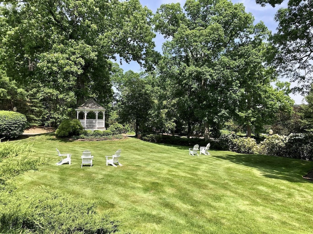 Simsbury Inn - photo 24