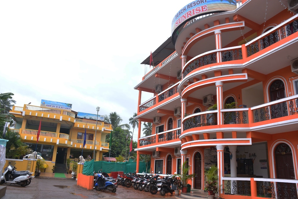 Sunrise Beach Resort — Calangute — photo 4