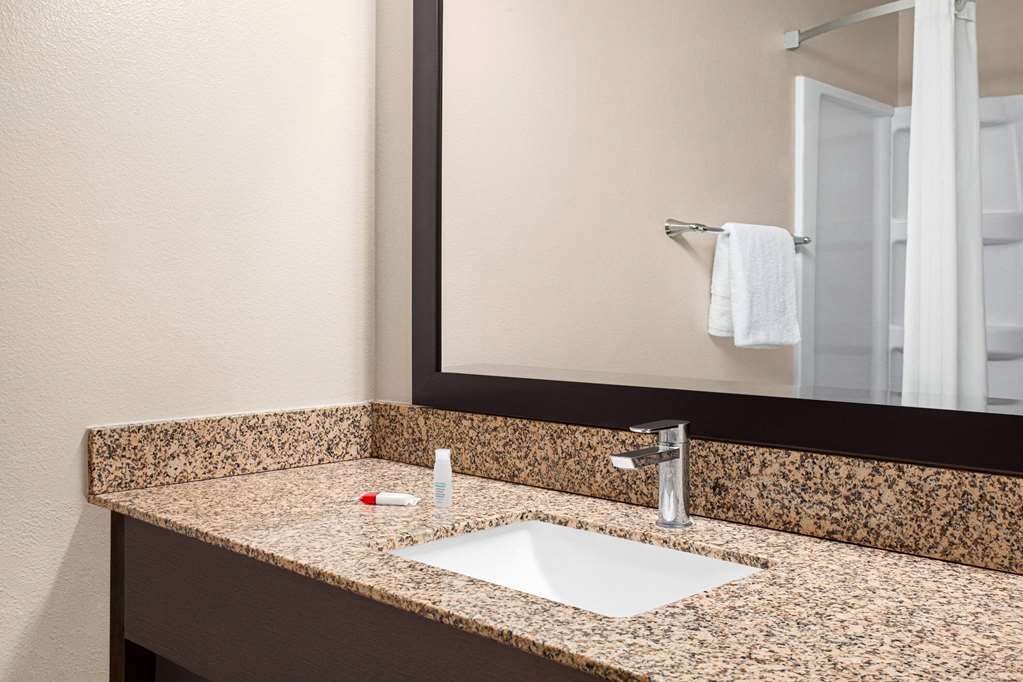Super 8 by Wyndham Lenexa Overland Park Mall Area - photo 23