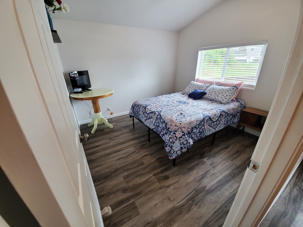 Lake Breeze Resort - photo 22