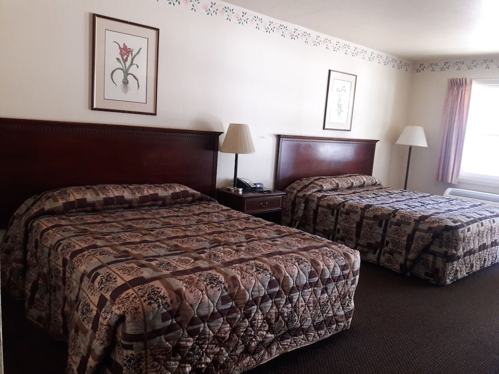 Windmill Inn Lynden - photo 3