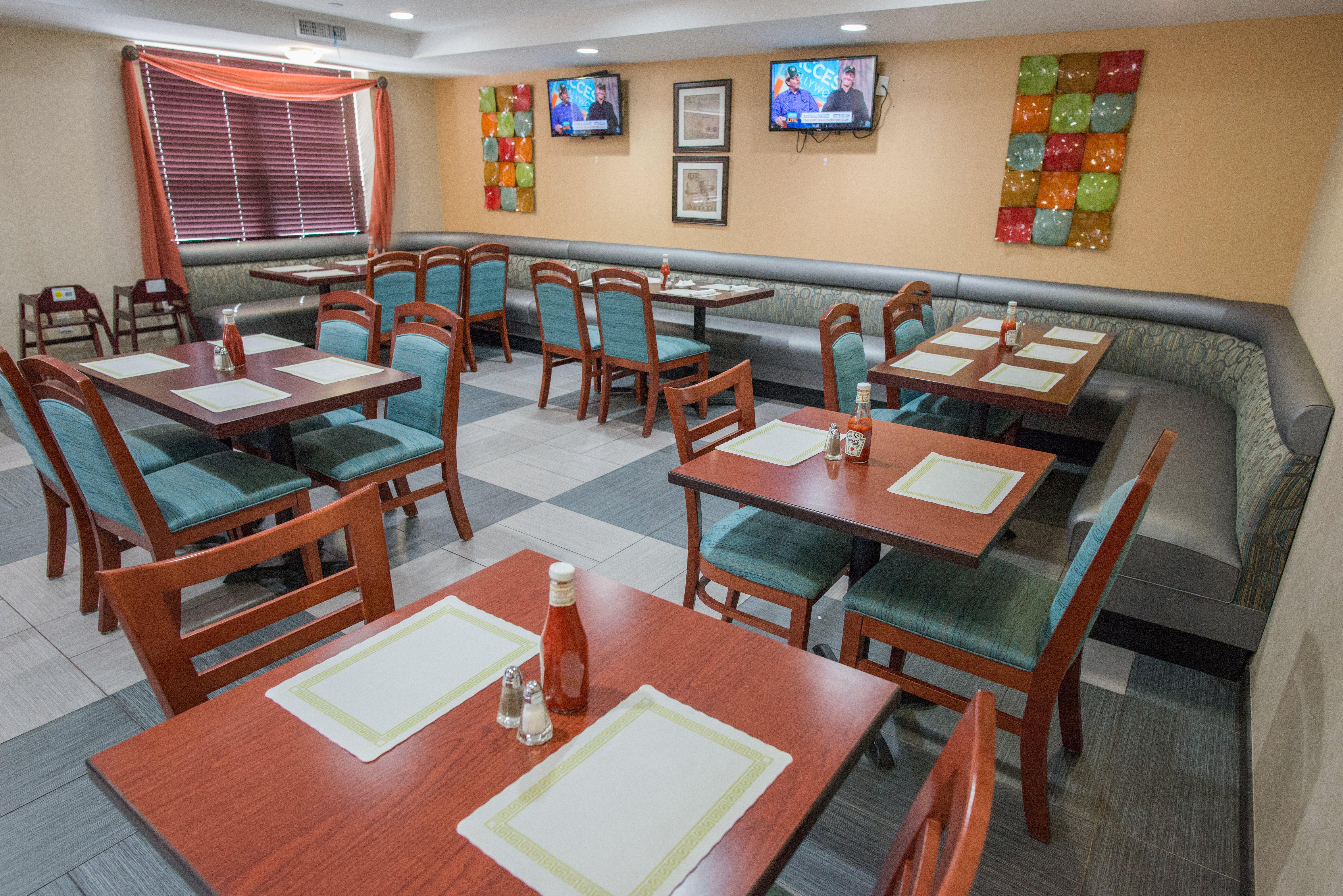 Holiday Inn New York JFK Airport Area - photo 33