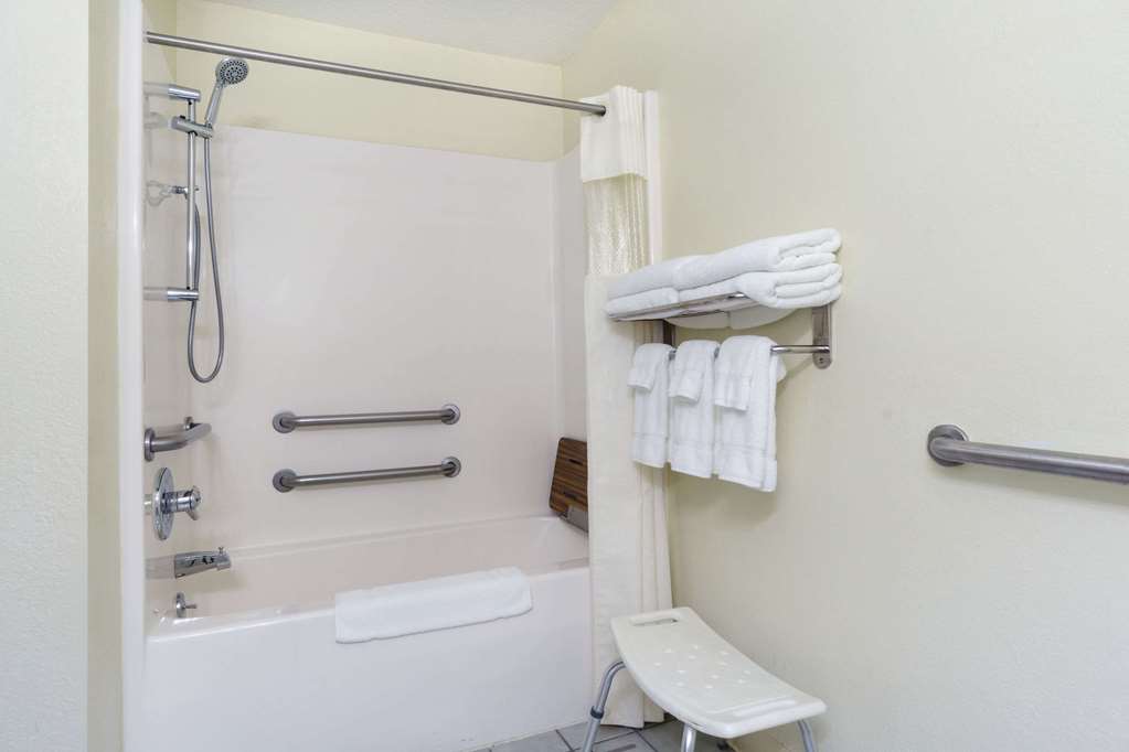 Baymont by Wyndham Huber Heights Dayton - photo 8