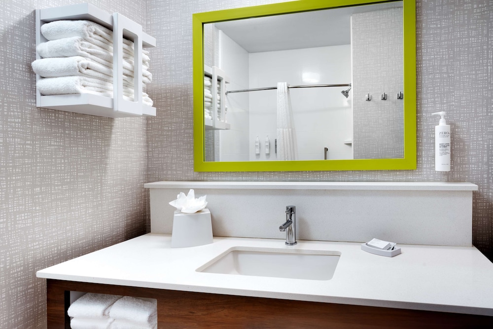 Hampton Inn & Suites Ft. Worth Burleson - photo 16