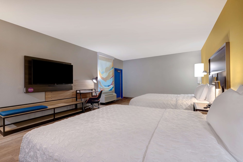 Tru by Hilton Galveston - photo 25