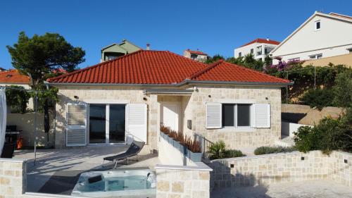 Villa SeaBreeze — 4-Star Luxury Hotel in Kali, Croatia