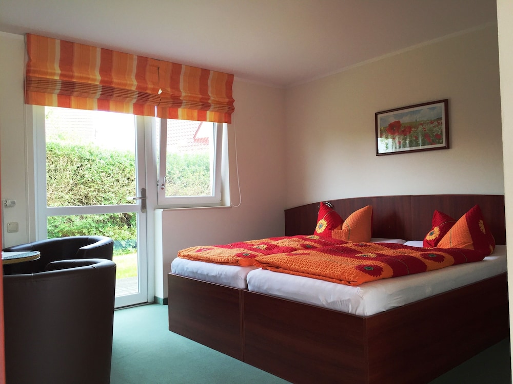 Gasthaus & Pension Zur Schaabe — 4-Star Luxury Hotel in Glowe, Germany