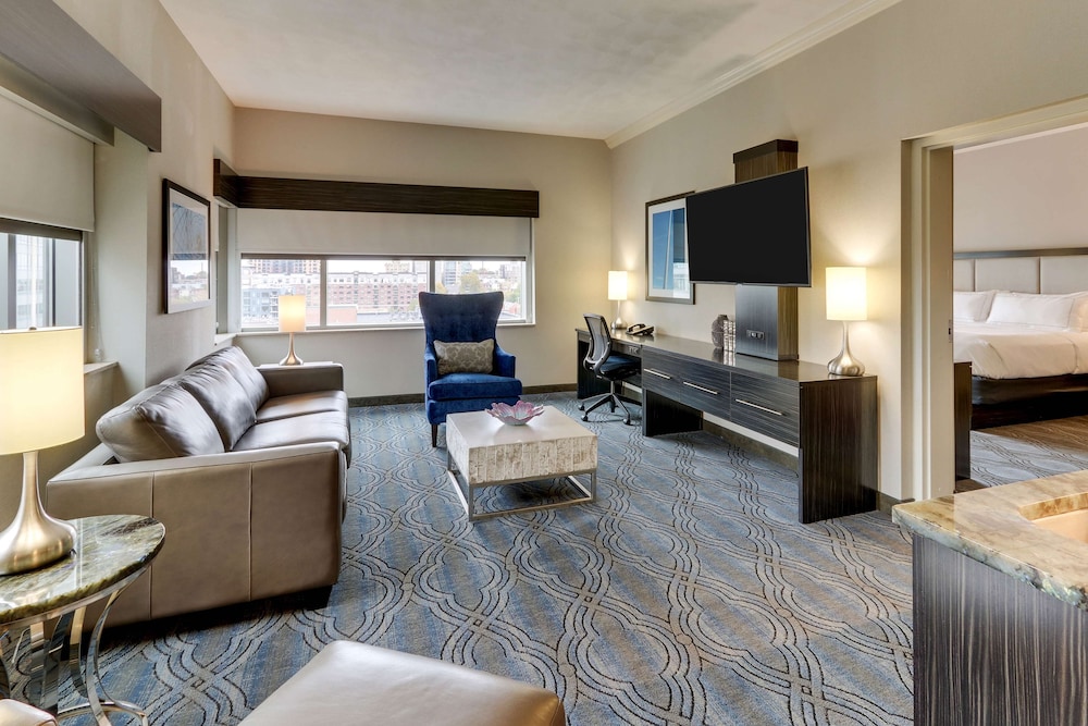 DoubleTree by Hilton St. Louis Forest Park - photo 7