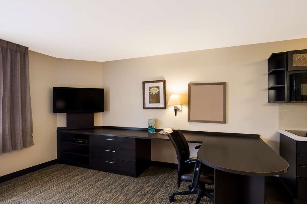 Sonesta Simply Suites St Louis Earth City - photo 18