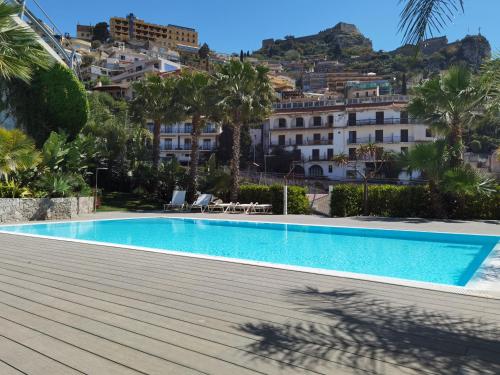 Taormina Silver House & Lukos House by Taormina Holidays — 4-Star Luxury Hotel in Taormina, Italy