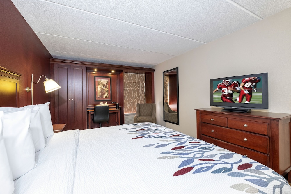 Red Roof Inn Meriden - photo 14