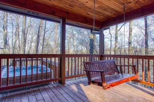 Bear Point Hot Tub Free Attraction tickets WIFI - photo 5
